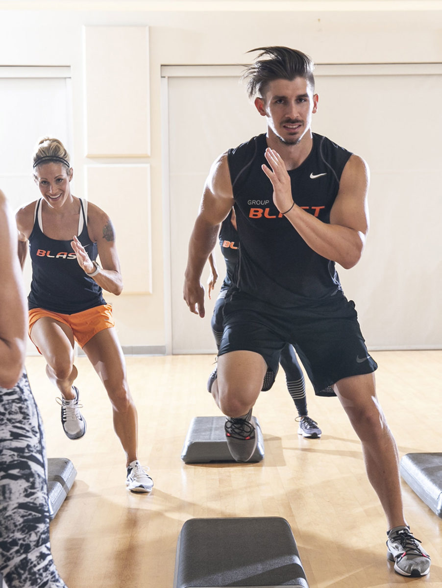 Group Blast – Cardio Fitness Step Training by MOSSA